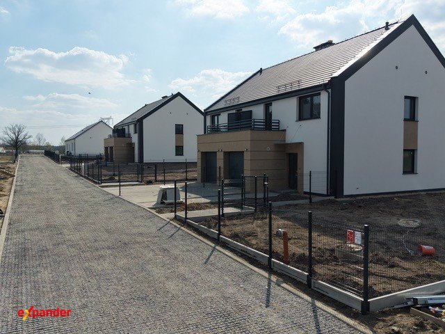 Do sprzedania przestronny dom 134 m² z ogrodem w Łozinie Łozina, Ogrodowa  134m2 Foto 1