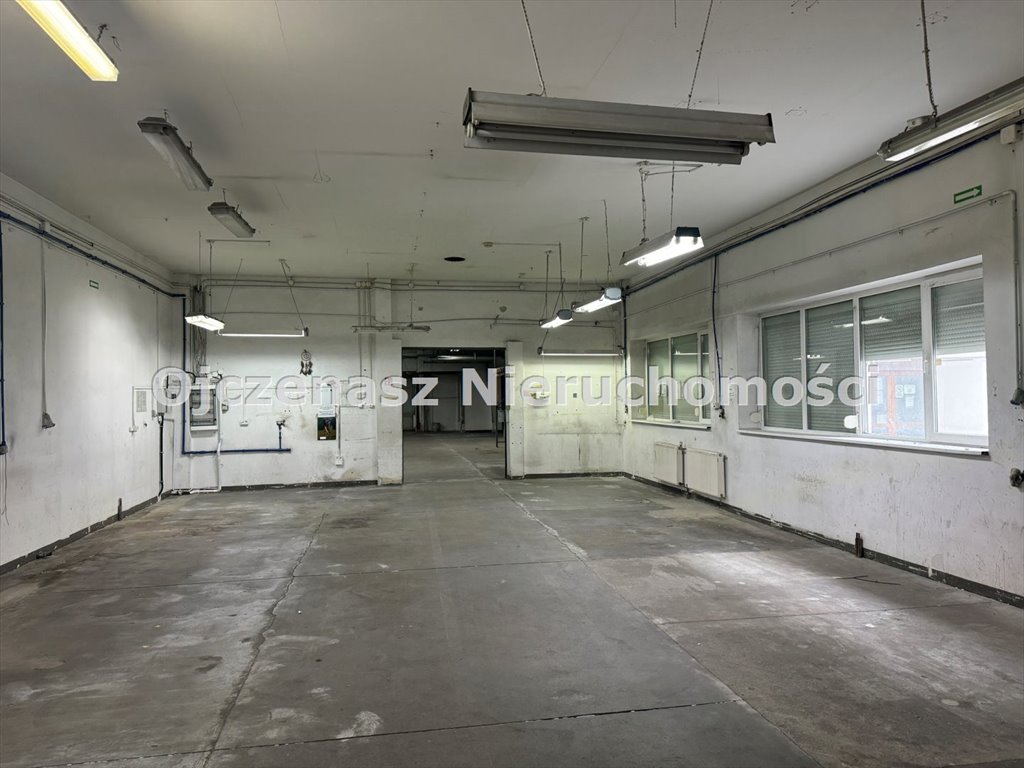 Hala magazynowa 253 m² z biurami, placem i parkingiem Bydgoszcz, Zimne Wody  253m2 Foto 1