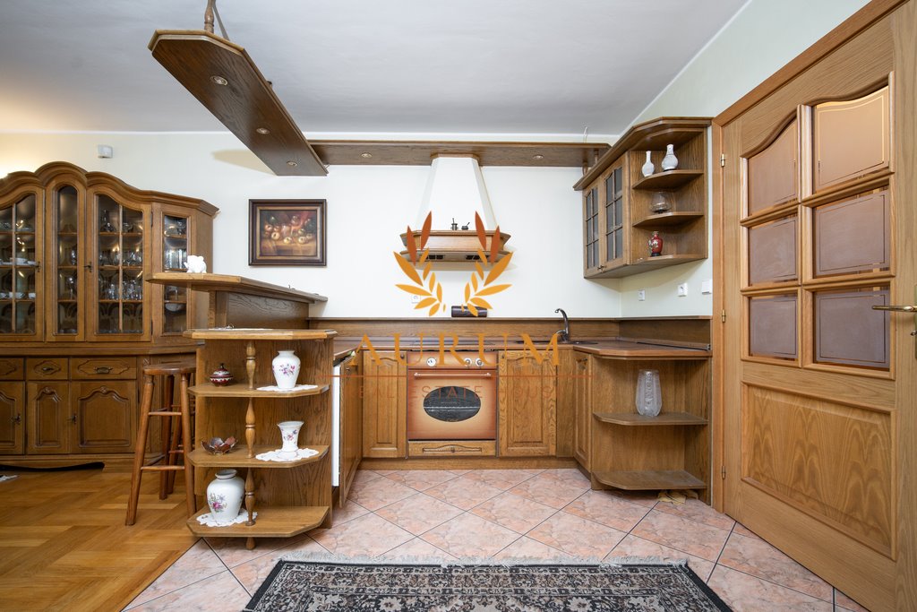 Przestronny dom 220 m2 z potencjałem i unikalnym charakterem Warszawa, Dominikańska  220m2 Foto 1