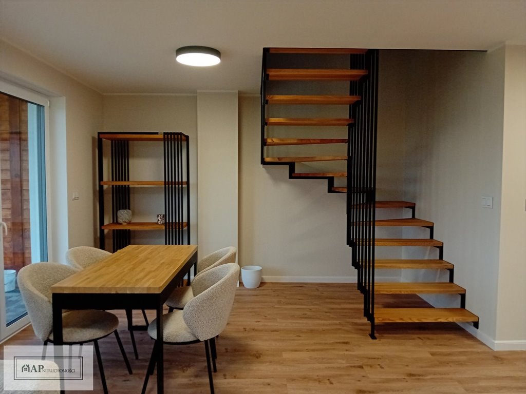 Nowoczesny dom 72 m² gotowy do wprowadzenia w Modle Królewskiej Królewska Modła, Polna  72m2 Foto 1