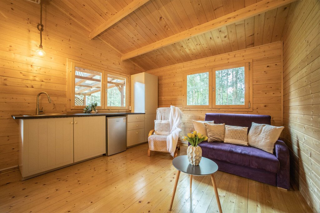 Działka 1041 m² z domkiem, media, las, spokojna okolica Kiki, Nasza  1 041m2 Foto 1