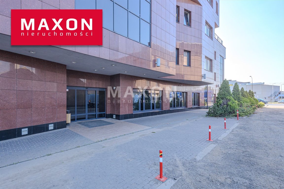 Atrakcyjny lokal 100 m² z dużym parkingiem i widocznością Warszawa, Włochy, al. Aleja Krakowska  100m2 Foto 1