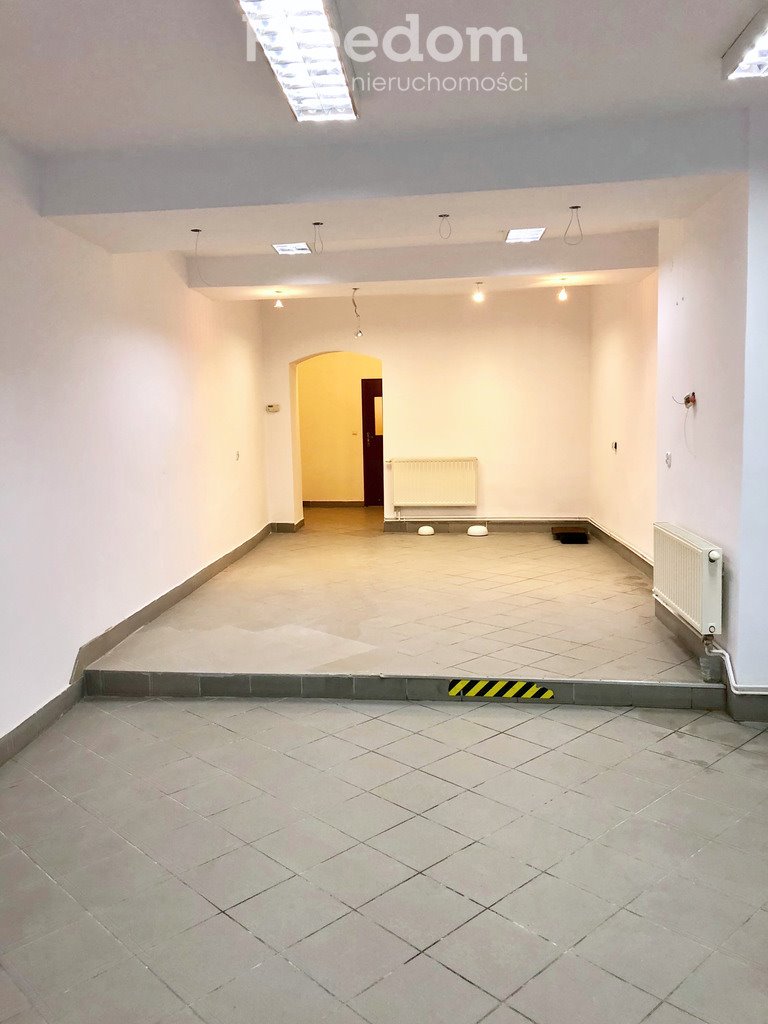 Lokal użytkowy na sprzedaż Tarnów, św. Ducha  57m2 Foto 1