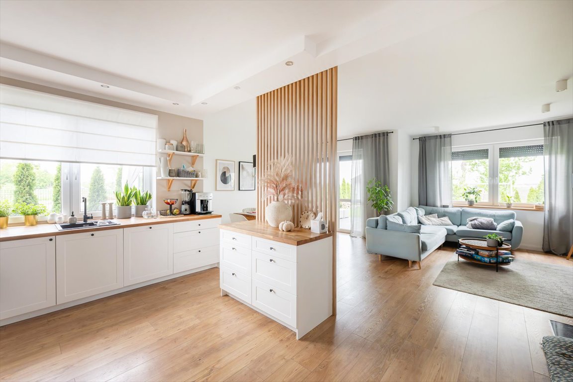Dom na sprzedaż Biestrzyków  152m2 Foto 1