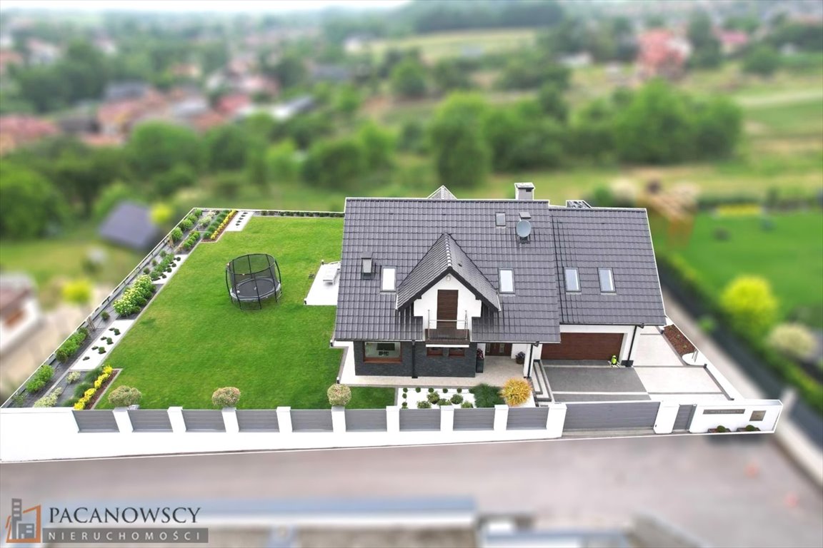 Dom na sprzedaż Bibice  231m2 Foto 1