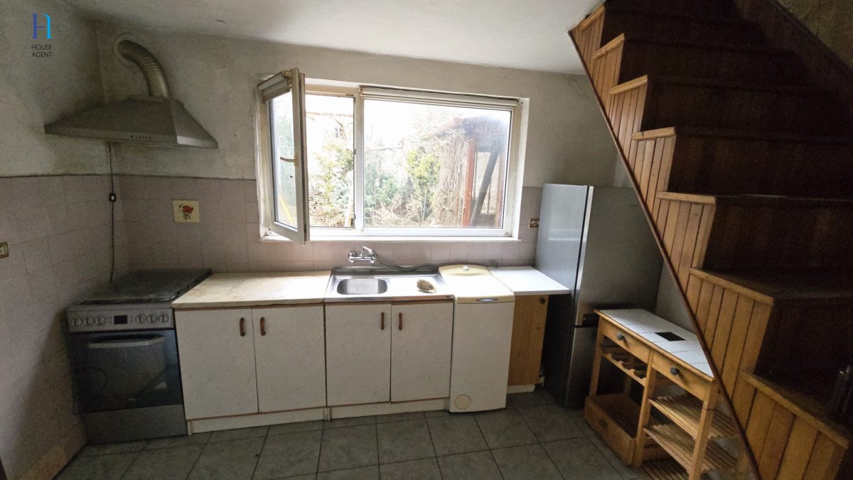 Dom do remontu lub rozbiórki w Łowiczu, 114 m², działka 354 m² Łowicz, Adama Mickiewicza  114m2 Foto 1