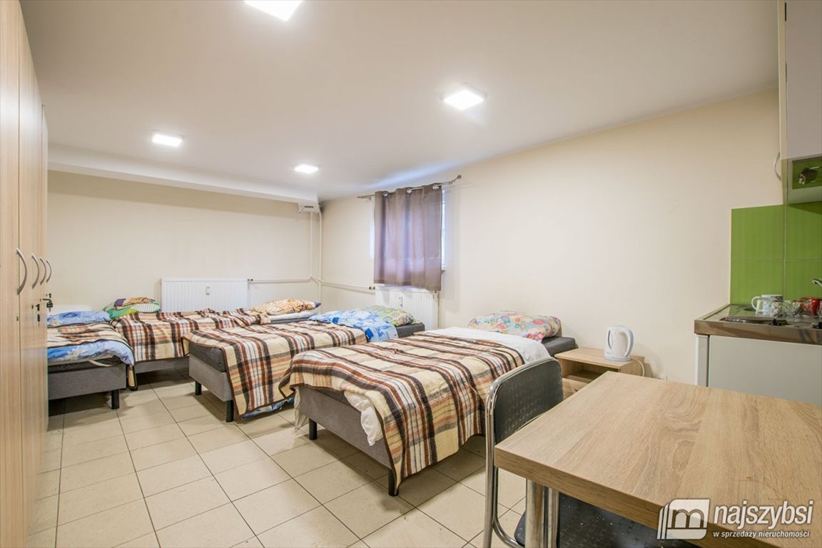Lokal 55 m2 z aneksami - idealny pod hotel pracowniczy Szczecin  55m2 Foto 1