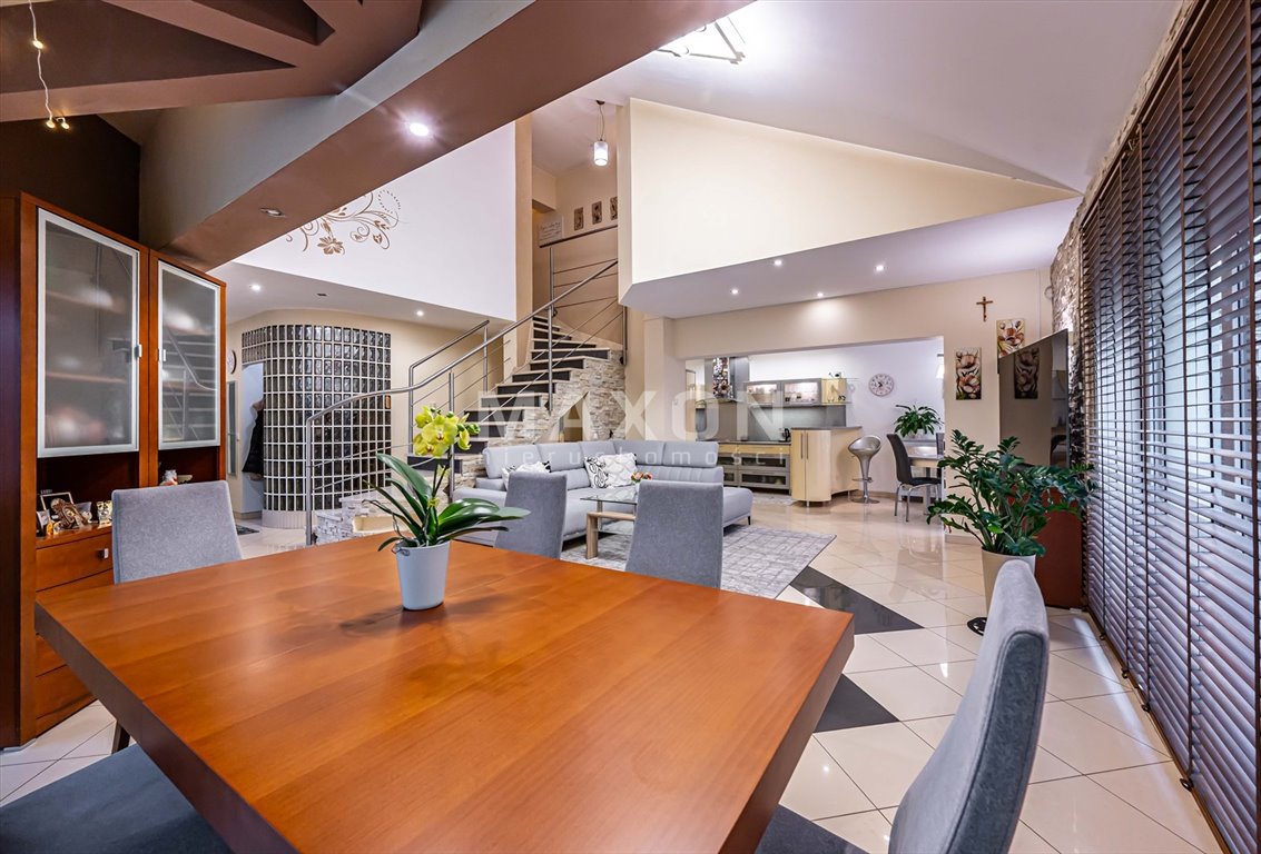 Dom na sprzedaż Jabłonna  267m2 Foto 1