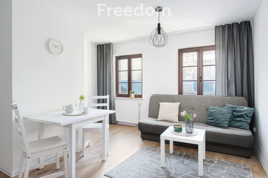 Mieszkanie dwupokojowe na sprzedaż Toruń, Koniuchy, Koniuchy  37m2 Foto 1