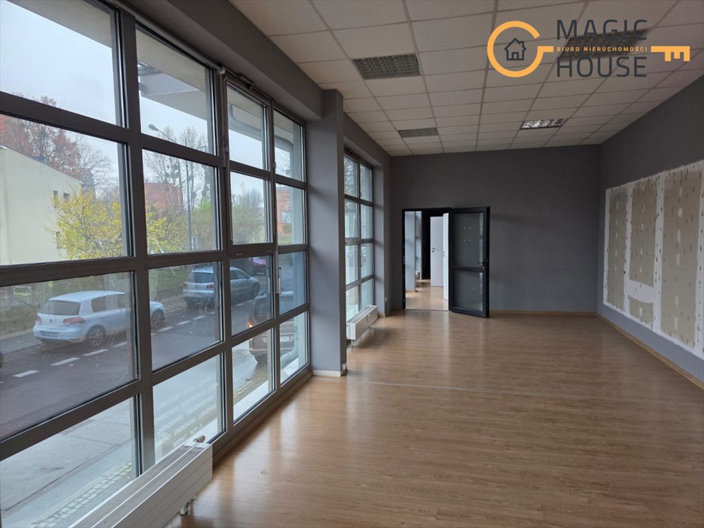 Lokal użytkowy z dużą witryną i bezpośrednim wejściem - prestiżowa lokalizacja Gdańsk, Lastadia  108m2 Foto 1