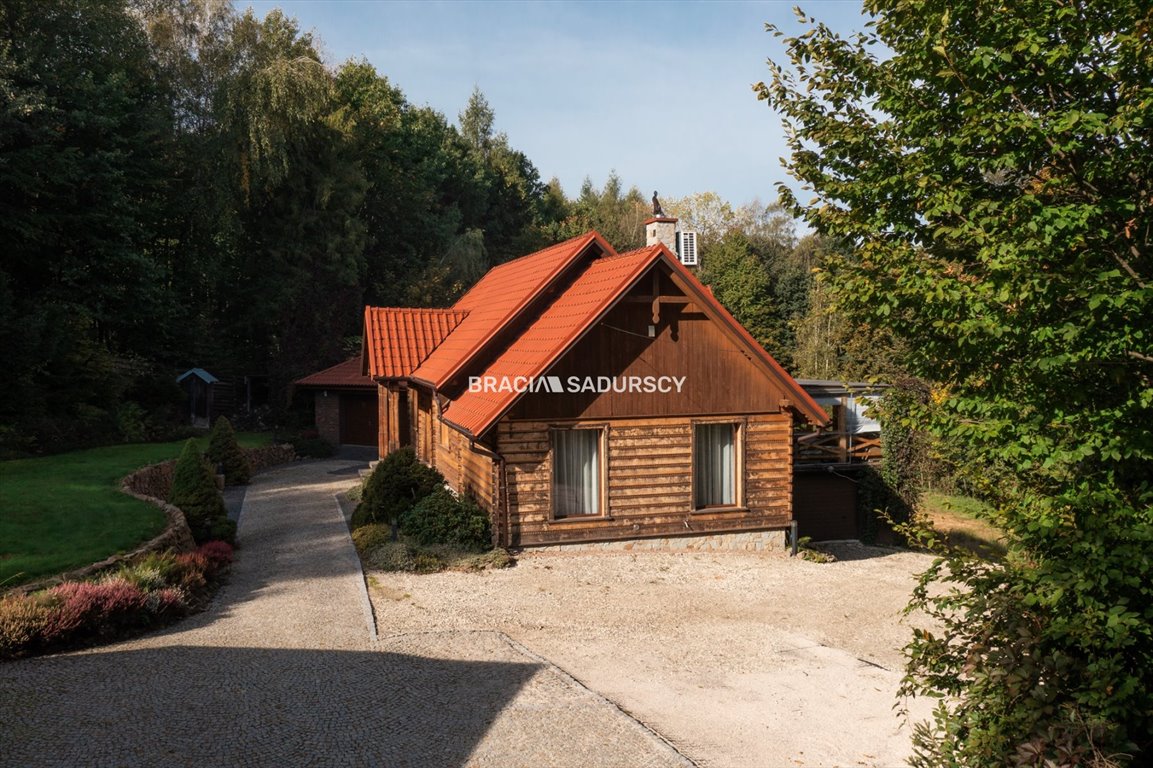 Urokliwy dom z bala modrzewiowego 170 m2 w Starym Wiśniczu. Stary Wiśnicz  170m2 Foto 1