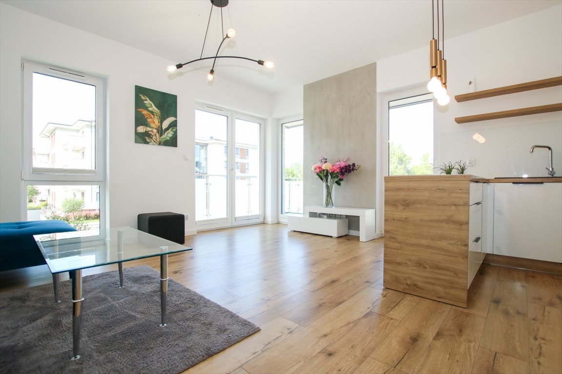 Mieszkanie trzypokojowe na wynajem Słupsk, Zamiejska  65m2 Foto 1