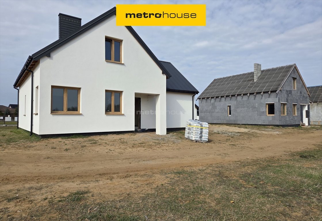 Nowoczesny dom 135 m2 z ogródkiem i tarasem w spokojnej okolicy Puszcza Miejska  135m2 Foto 1