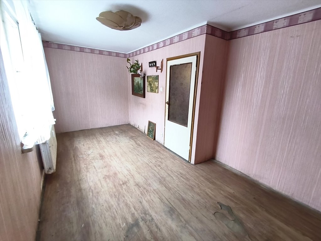 Przestronne 2 pokoje na os. Stałe z piwnicą i potencjałem Jaworzno, os. Stałe, Klonowa  45m2 Foto 1