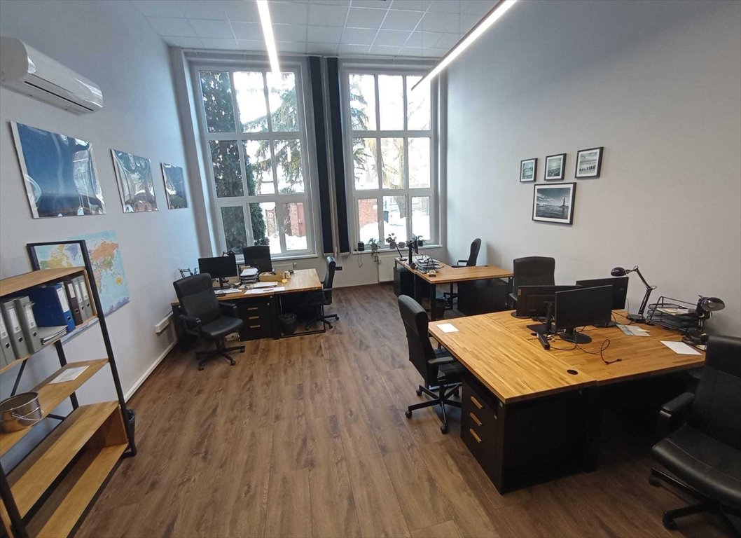 Nowoczesny lokal biurowy 320 m² z parkingiem i klimatyzacją Elbląg, Malborska 60  320m2 Foto 1