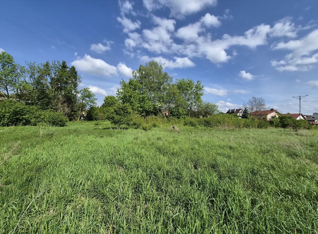 Działka budowlana 2080 m² z mediami i blisko centrum Gdów  2 080m2 Foto 1