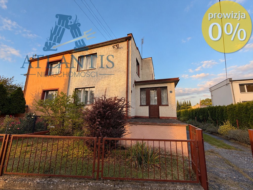 Polecam dom z dużym potencjałem do remontu w Łobżenicy Łobżenica, Łączna  130m2 Foto 1