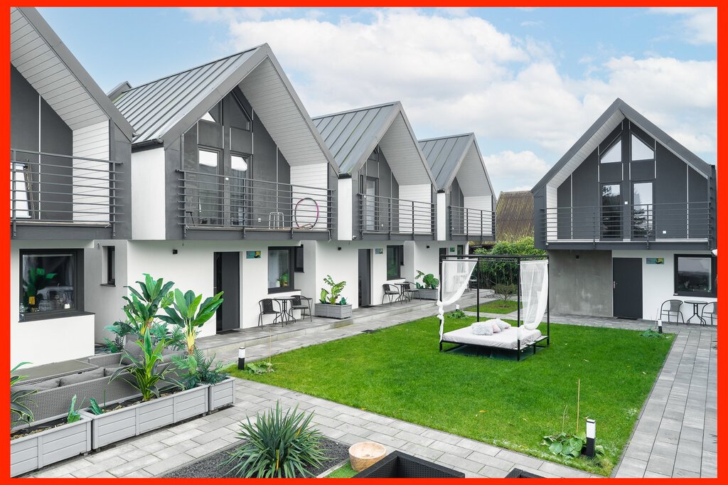 Dochody i komfort: kompleks 7 domków w Rewalu Rewal, Polna  840m2 Foto 1