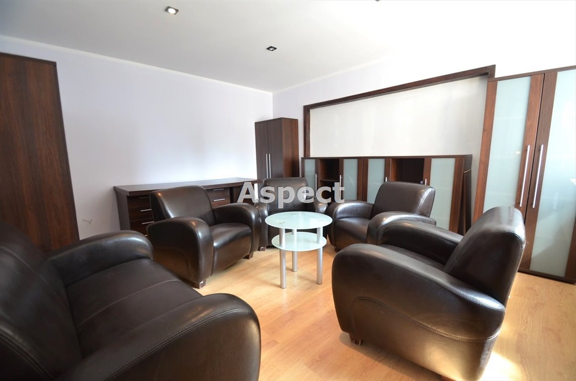 Lokal użytkowy na wynajem Piekary Śląskie, Szarlej  62m2 Foto 1