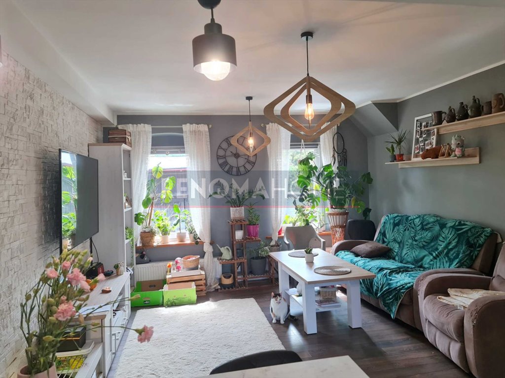 Przytulny dom z dwoma niezależnymi mieszkaniami w Unisławiu Śląskim Unisław Śląski  161m2 Foto 1