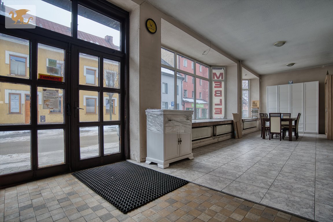 Wynajem obiektu 1356 m2 w Nowym Targu przy Królowej Jadwigi Nowy Targ, Królowej Jadwigi  1 356m2 Foto 1