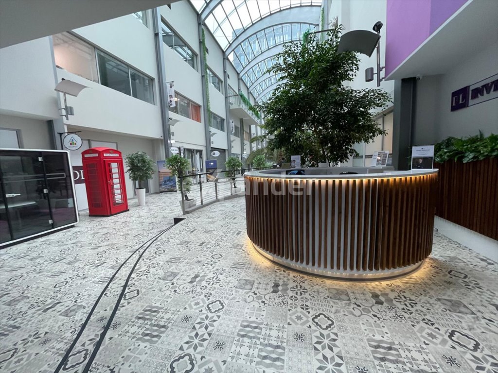 Biuro 36 m² z witryną, dostępne od zaraz w Katowicach Katowice, Józefowiec, Wojciecha Korfantego  36m2 Foto 1