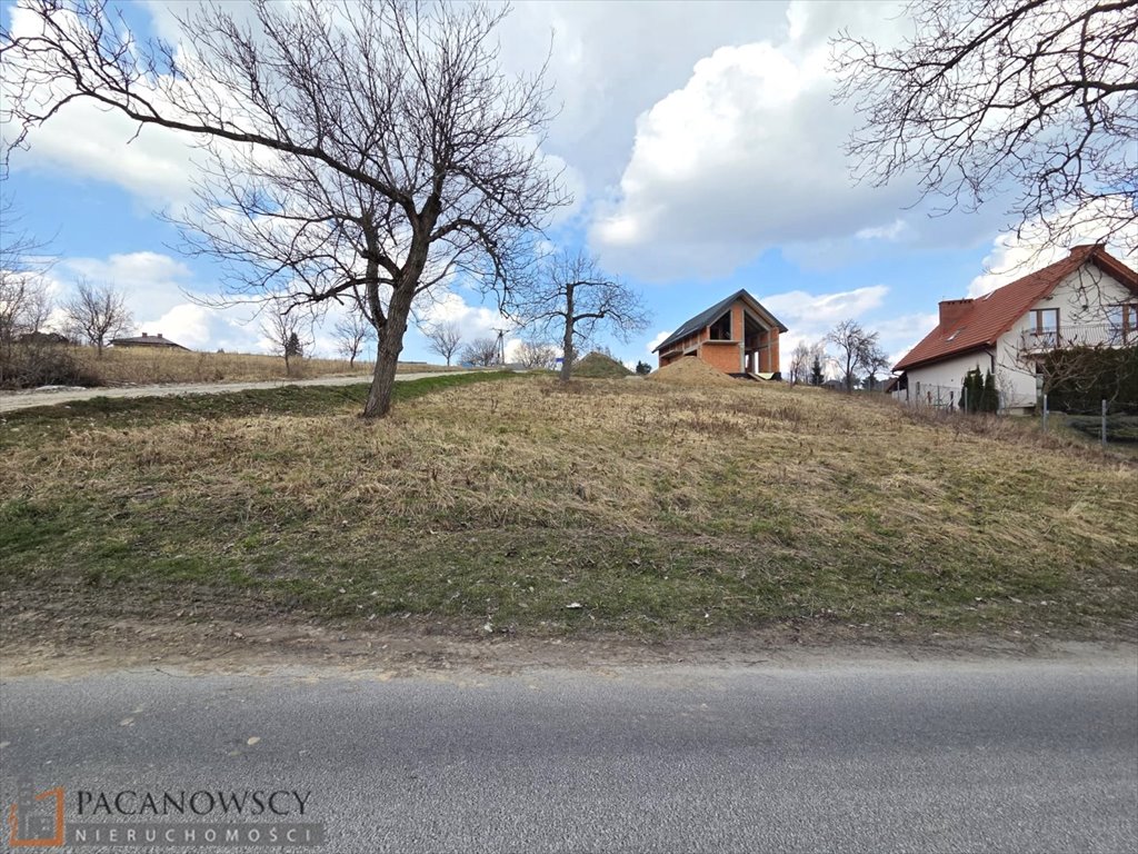 Widokowa działka budowlana 8 arów w Owczarach z mediami Owczary  800m2 Foto 1