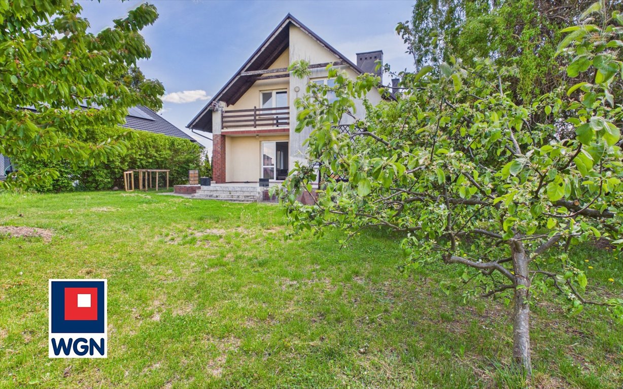 Przytulny dom 210 m2 z ogrodem i garażem w Brodnicy Brodnica, Karbowo, Wiejska  210m2 Foto 1
