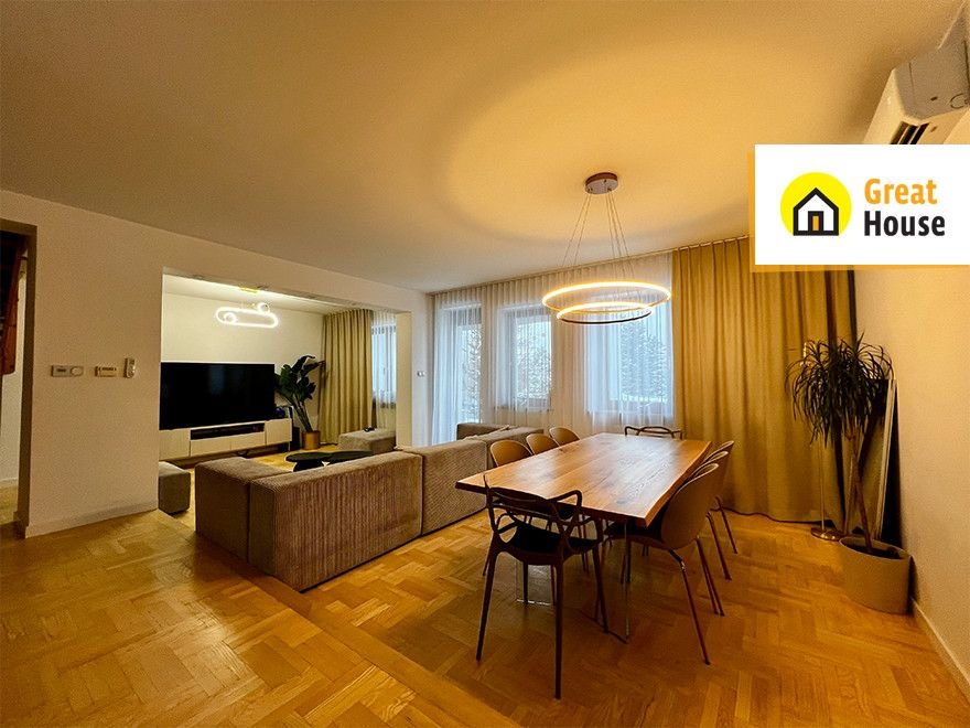 Sprzedam przestronny dom 200 m² z garażem i pełnym wyposażeniem Kielce, Karczówka  200m2 Foto 1
