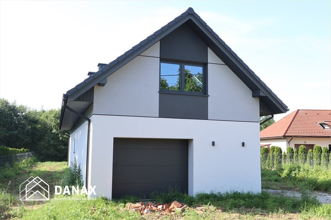 Nowoczesny dom w Brzegach z dużą działką i garażem Brzegi  178m2 Foto 1