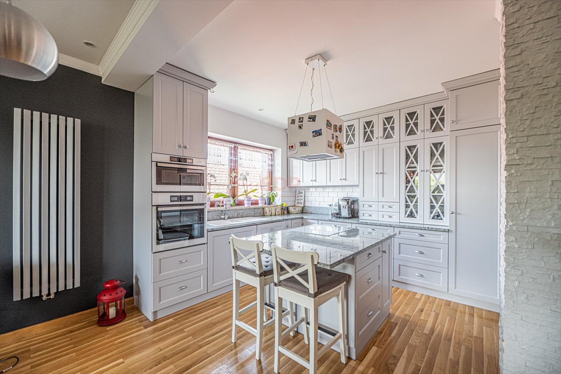 Nowoczesny dom 216 m2 z ogrodem i garażem w Miliczu Milicz, Łąkowa  216m2 Foto 1