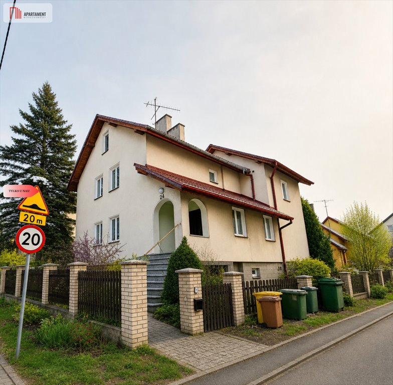 Dom inwestycyjny z 10 pokojami - duży potencjał i stabilny dochód Słupsk  260m2 Foto 1
