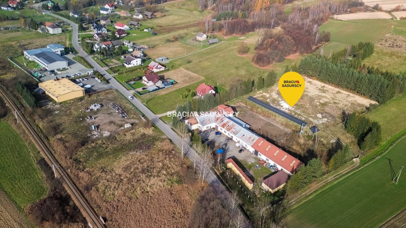 Lokal użytkowy na sprzedaż Leńcze, Leńcze, Leńcze  1 591m2 Foto 1