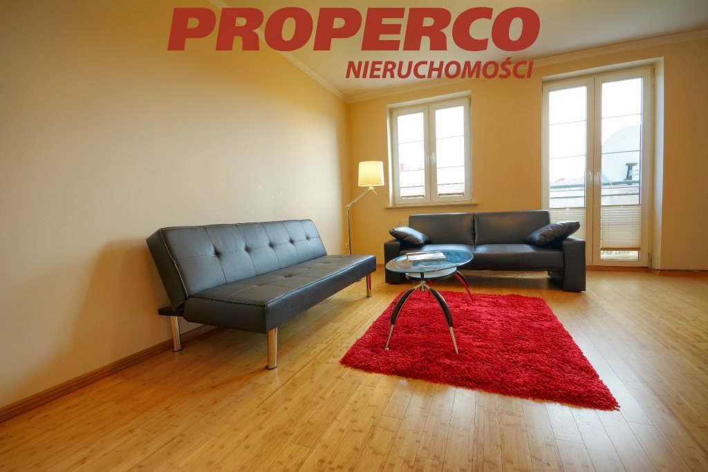 Komfortowe 3-pokojowe mieszkanie (75,5 m²) z balkonem w centrum Kielc Kielce, Centrum, Silniczna  76m2 Foto 1