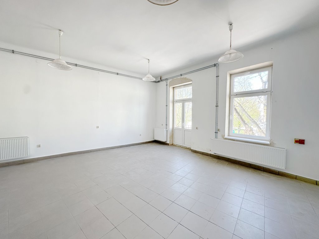 Sprzedam przestronne 112 m² z widokiem na Rynek w Dębicy Dębica, Rynek  112m2 Foto 1