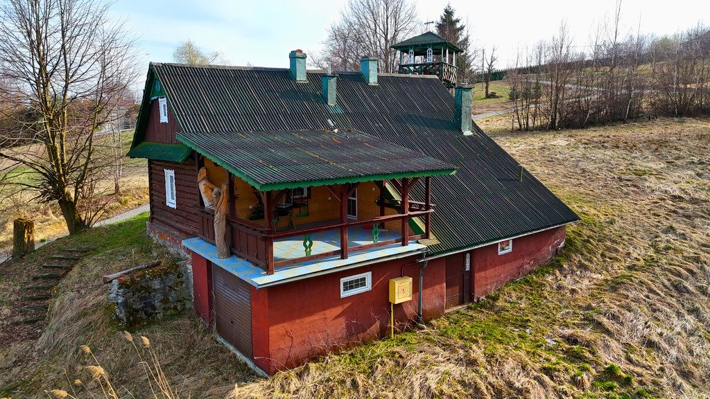 Urokliwy dom z garażem i własną studnią w Tarnawce Tarnawka  111m2 Foto 1