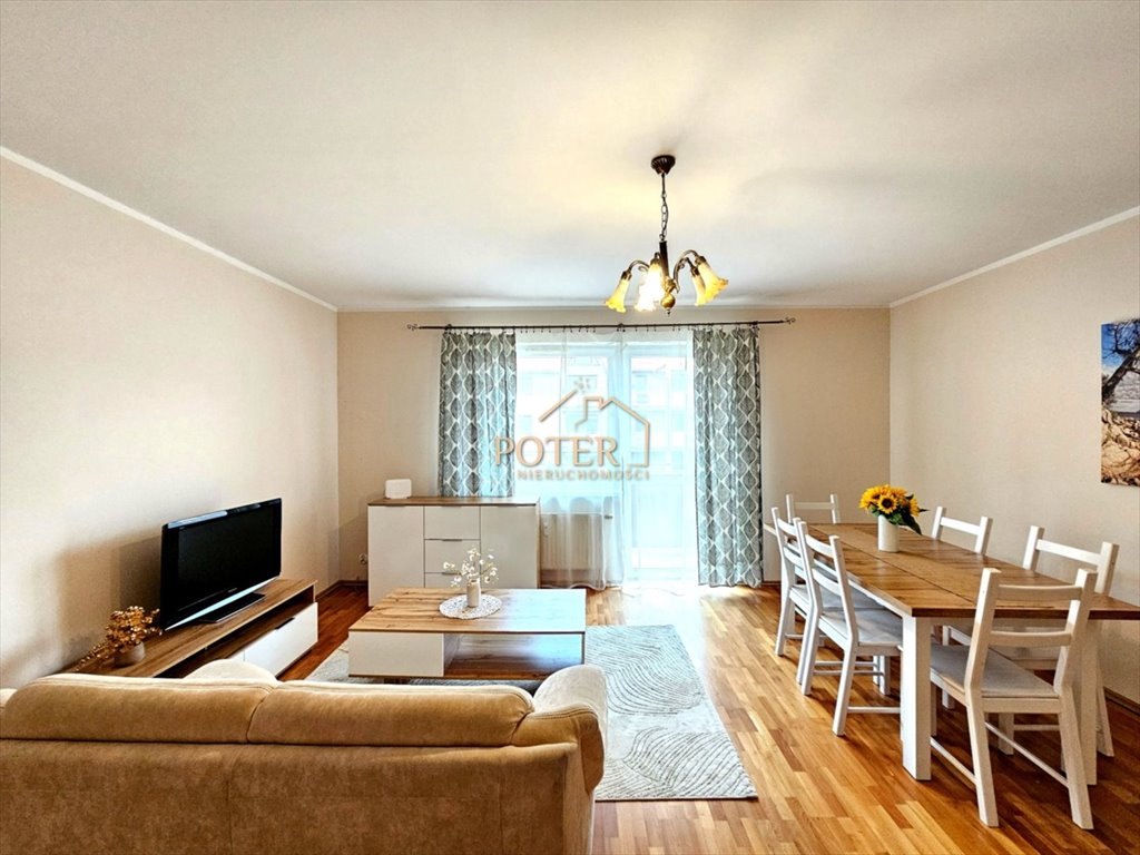 Przestronne 3 pokoje z balkonem i garażem w Krzykach Wrocław, Krzyki, Ołtaszyn, Gen. Stanisława Maczka  74m2 Foto 1