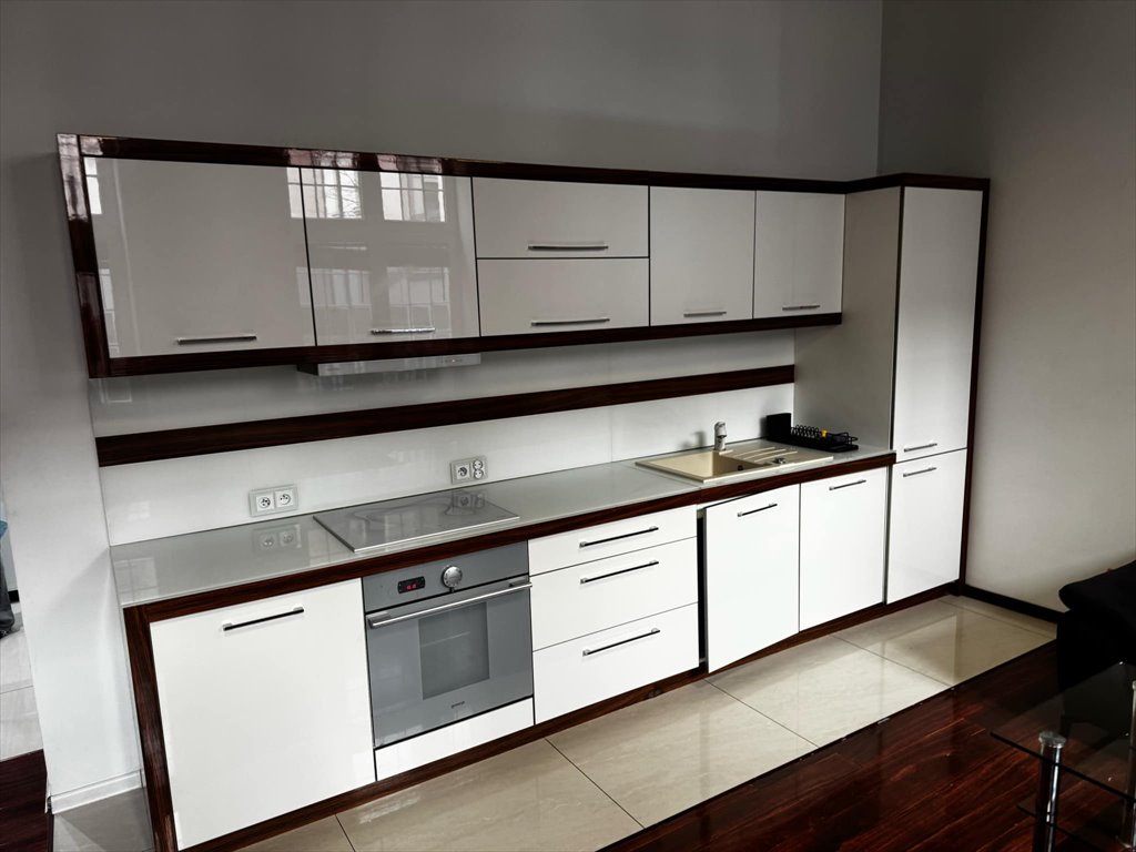 Zapraszam do wynajęcia loftu 77 m² w Warszawie Włochy Warszawa, Włochy, Czesława Kłosia 8  77m2 Foto 1