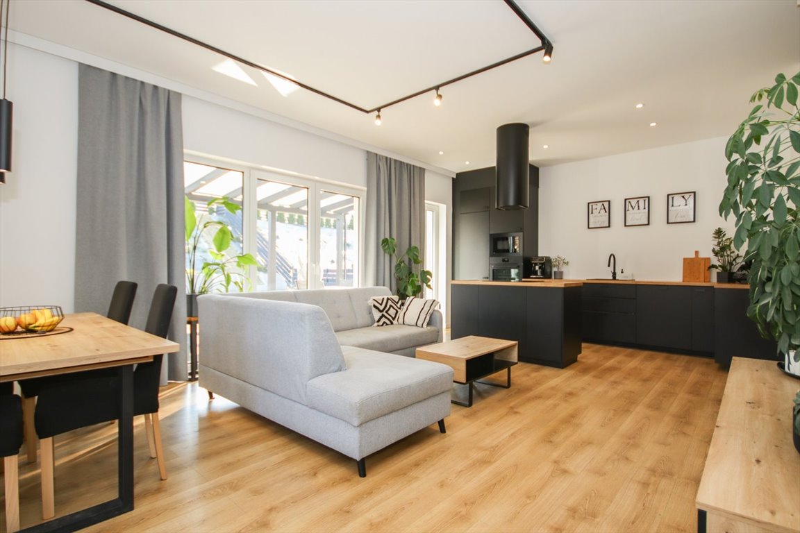 Nowoczesny dom 114,9 m² z garażem i dużym ogrodem Krępa Słupska, Miodowa  115m2 Foto 1