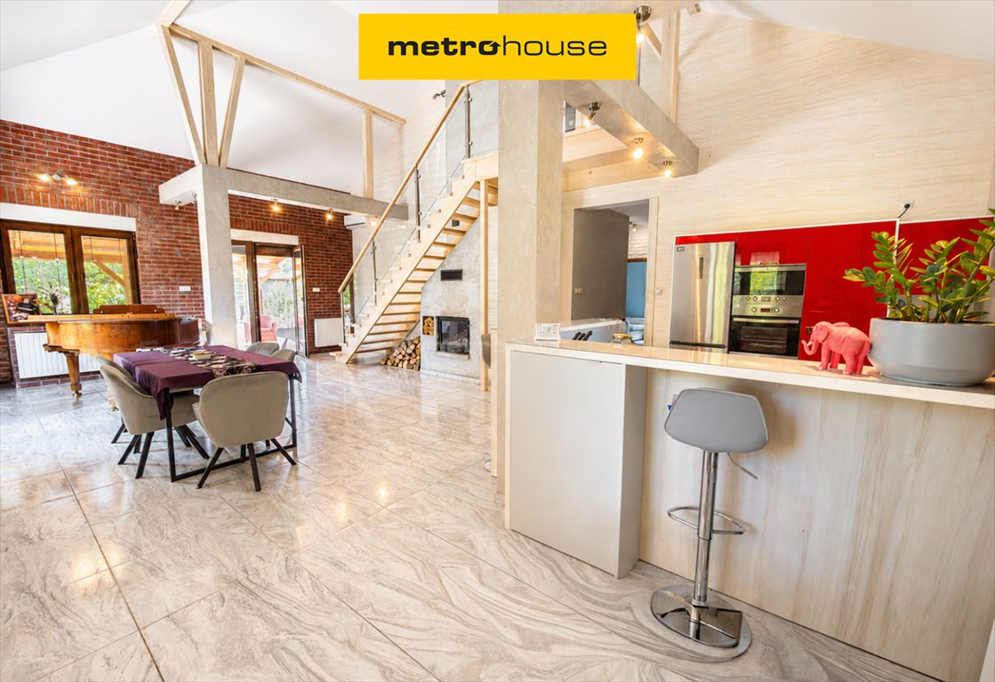 Przestronny dom z wysokim salonem i antresolą, 176 m² Stalowa Wola, Brzozowa  176m2 Foto 1
