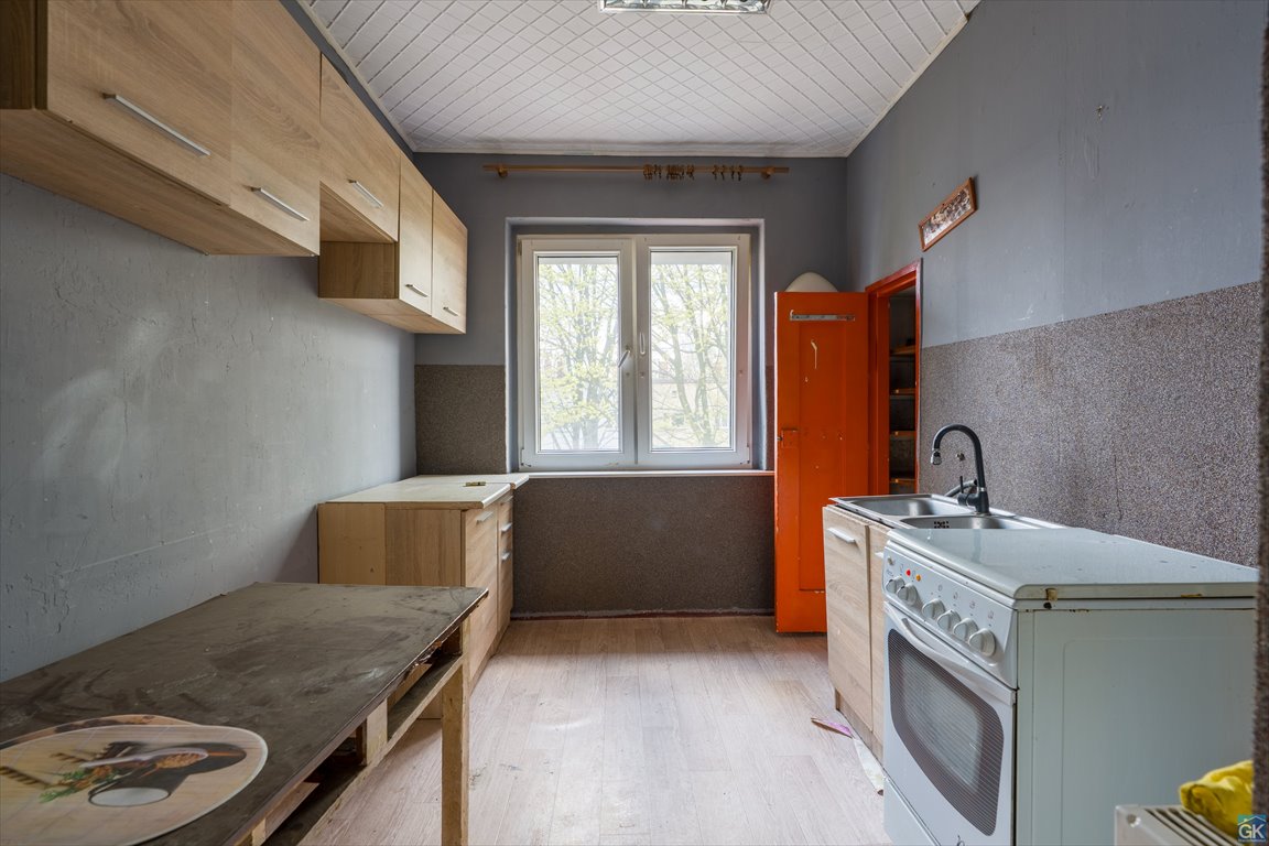 Przestronne 3-pokojowe mieszkanie z potencjałem (68,5 m²) w centrum Bytom, Centrum, Wóźniak  69m2 Foto 1