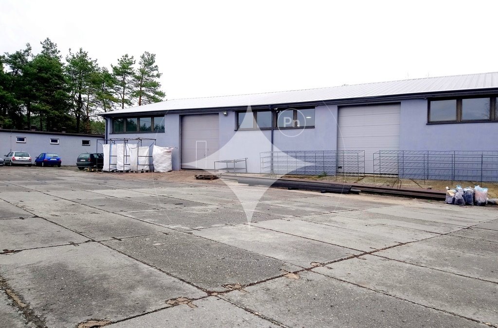 Teren inwestycyjno-produkcyjny 1300 m2 z halami i biurem Pilica  1 300m2 Foto 1