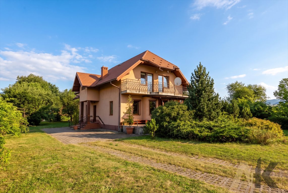 Przestronny dom 183 m² z kominkiem i garażem na dużej działce Stary Sącz, Cyganowice  183m2 Foto 1