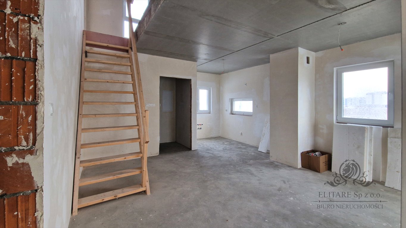 Dom skrajny 150m² z dużym ogrodem i garażem w Kątach Wrocławskich Kąty Wrocławskie, Kąty Wrocławskie  151m2 Foto 1