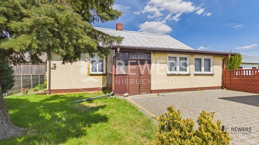 Urokliwy dom z dużą działką i klimatem, 79 m² Jeleń  79m2 Foto 1