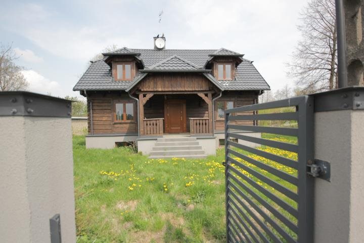 Urokliwy dom z bala 340 m2 z potencjałem na piękny ogród Rębkowo  340m2 Foto 1