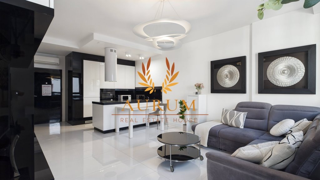 Ekskluzywny apartament na ostatnim piętrze z panoramicznym widokiem. Warszawa, Wola, Czyste, Giełdowa  72m2 Foto 1