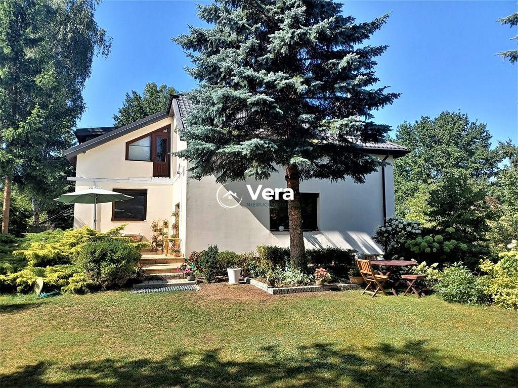 Dom 250 m2 z dwoma wejściami i ogrodem w Milanówku Milanówek  250m2 Foto 1