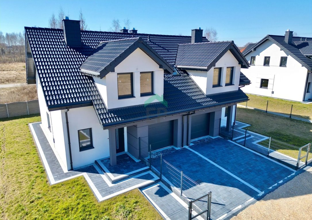 Nowoczesny dom bliźniak z garażem i tarasem, stan deweloperski Wancerzów  120m2 Foto 1