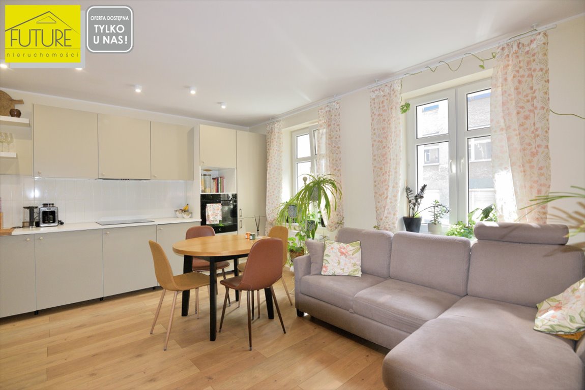 Dwupoziomowe mieszkanie po remoncie - 3 pokoje 59,2 m² Elbląg, Polna  59m2 Foto 1